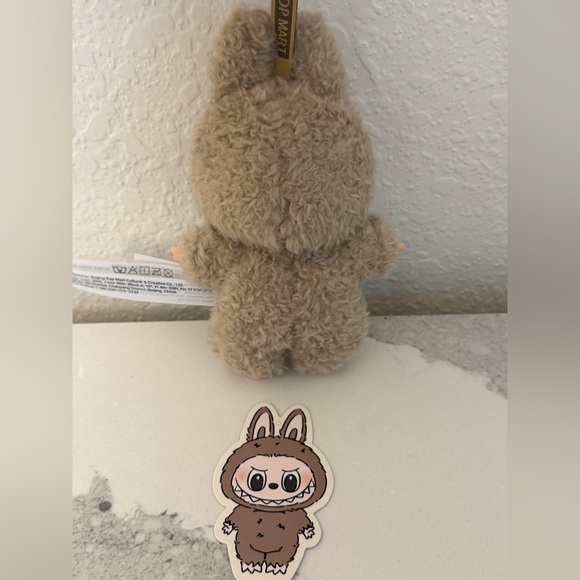 Exciting Macaron Toffee Labubu - Picture 3 of 6